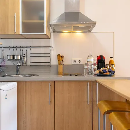 Hotel Apartamento El Velero Primera Linea Playa *