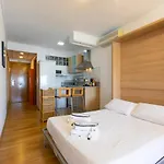 Apartamento El Velero Primera Linea Playa Hotel *
