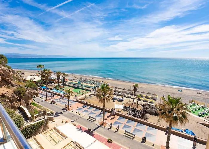 Hotel Apartamento El Velero Primera Linea Playa Torremolinos