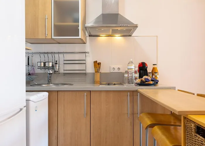 Hotel Apartamento El Velero Primera Linea Playa *