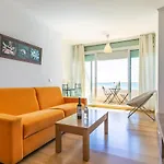 Apartamento El Velero Primera Linea Playa *